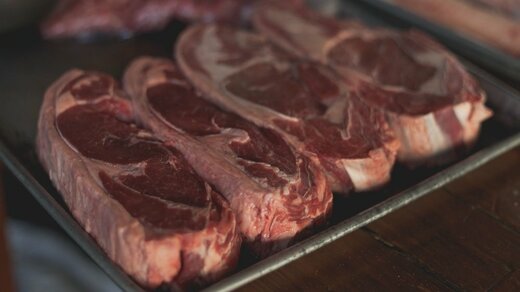 Svěží krájené maso